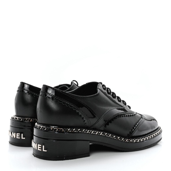 (Almost new) Chanel Lambskin Brogue Lace Up Oxford - Picture 5 of 9